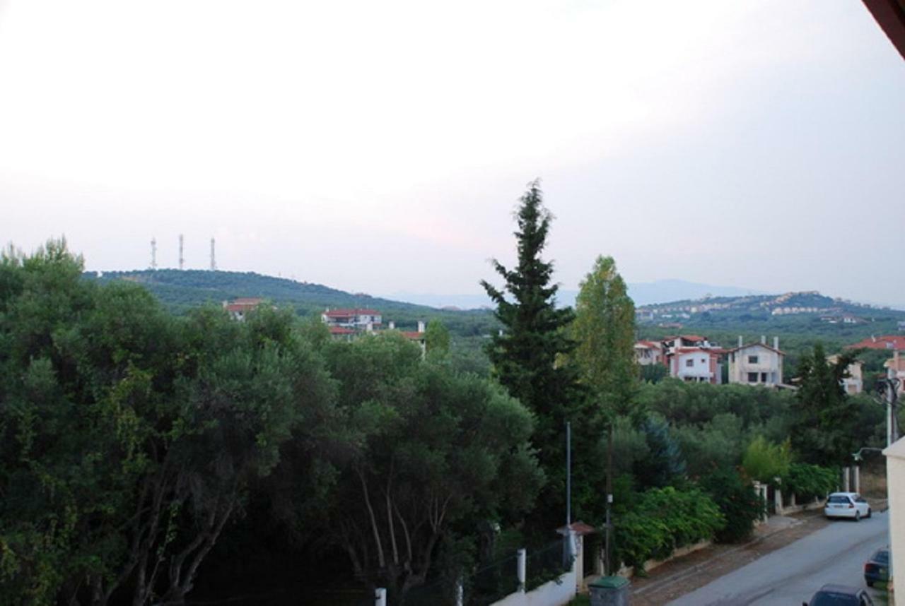 Alexandros Maisonettes Nea Moudania Exterior photo